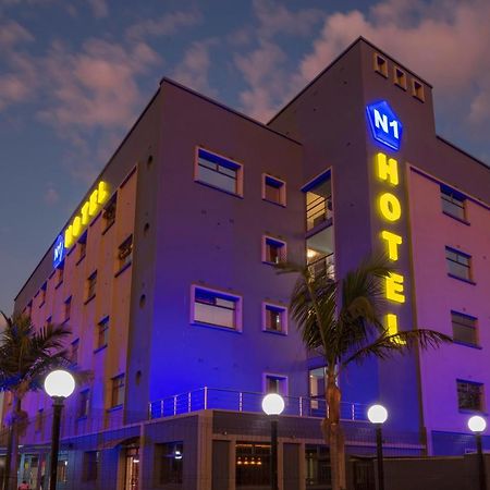 N1 Hotel Rotten Row Harare Exteriör bild